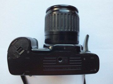 Canon EOS 1000 F + Canon EF 35-80 mm f4-5.6 - sprawny