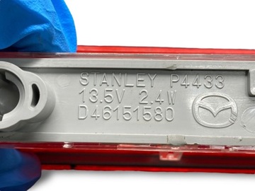 MAZDA 2 1300CM3 2009 TŘETÍ SVĚTLO STOP HATCHBACK D46151580