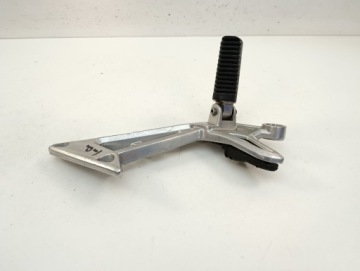 YAMAHA FZS 1000 КОМПЛЕКТ ПОДСТАВКА ДЛЯ НОГ ПАССАЖИРА ПРАВАЯ