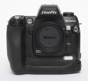 Lustrzanka FujiFilm FinePix S3 Pro body