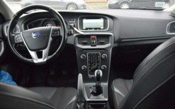 Volvo V40 II Cross Country D2 115KM 2015 Volvo V40 1.6D 2015r Navi Klima Tempomat Hak Sprowadzony 1.6 Diesel, zdjęcie 15