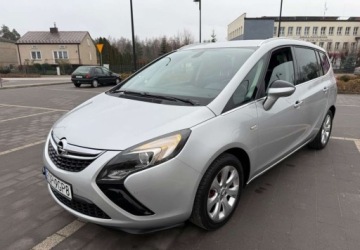 Opel Zafira C Tourer 1.4 Turbo ECOTEC 140KM 2012 Opel Zafira Opel Zafira Tourer 1.4 Turbo Business Innovation 1.4 Benzyna, zdjęcie 5