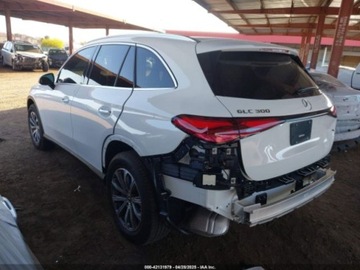 Mercedes GLC C254/X254 2025 Mercedes-Benz GLC 300 2025 2.0l 2.0 Benzyna 255KM, zdjęcie 2