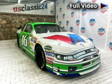 Ford Fusion 2011 Ford Fusion NASCAR RACE CAR