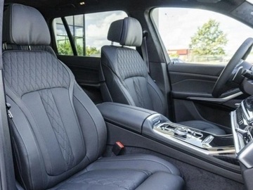 BMW X7 SUV Facelifting 3.0 40i 381KM 2025 BMW X7 xDrive40i Sport Suv 3.0 (381KM) 2025, zdjęcie 11