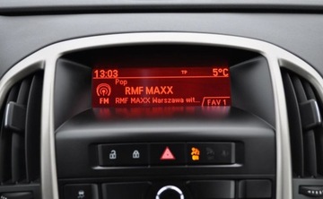 Opel Astra J Hatchback 5d 1.4 Turbo ECOTEC 140KM 2010 Opel Astra 1.4 Turbo Benzyna Xenon Tempomat Cz. parkowania INFINITI 1.4, zdjęcie 25