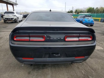 Dodge Challenger III 2021 Dodge Challenger RT Scat Pack Widebody 2021 6.4 Benzyna 485KM, zdjęcie 2