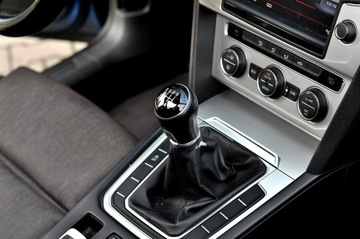 Volkswagen Passat B8 Variant 1.6 TDI BlueMotion SCR 120KM 2016 Volkswagen Passat 1.6TDI 120KM Virtual Full Led, zdjęcie 16