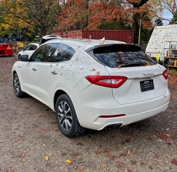 Maserati Levante 2017 Maserati Levante Luxury 2017 3.0l 3.0 Benzyna 345KM, zdjęcie 2