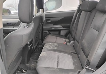 Mitsubishi Outlander III 2013 Mitsubishi Outlander 2013r, 2.0 Benzyna. 4x4. AUTOMAT Uszkodzony tyl i lek, zdjęcie 8