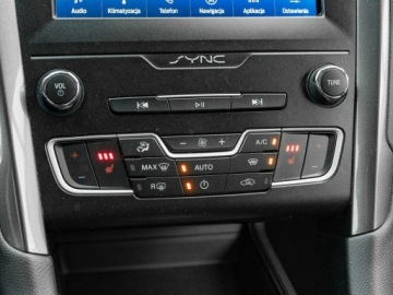 Ford Mondeo V Kombi Facelifting 2.0 EcoBlue 150KM 2020 Ford Mondeo WD2445P#2.0 EcoBlue Titanium Podgrz.f,, zdjęcie 18