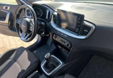 Kia Ceed III Kombi Facelifting 1.5 T-GDI 160KM 2023 Kia Ceed Cena Brutto 1.5 Benzyna 160KM, zdjęcie 11