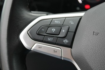 Volkswagen Golf VIII Variant 2.0 TDI 115KM 2020 Volkswagen Golf LIFE Asystent Salon PL, zdjęcie 24