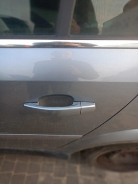 KLAMKA LEWY TYŁ OPEL VECTRA C 05-08r KOMBI Z163