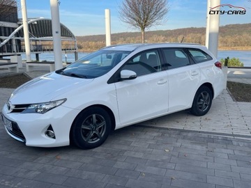 Toyota Auris II Touring Sports D-4D 90 90KM 2013 Toyota Auris 1.4 90 KM Zadbana Jeden wlasciciel. 1.4 Diesel, zdjęcie 8