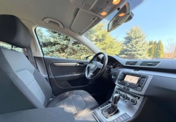 Volkswagen Passat B7 Variant 2.0 TDI CR DPF BlueMotion 140KM 2013 Volkswagen Passat Volkswagen Passat 2.0 TDI Highline DSG 2.0 Diesel 140KM, zdjęcie 27