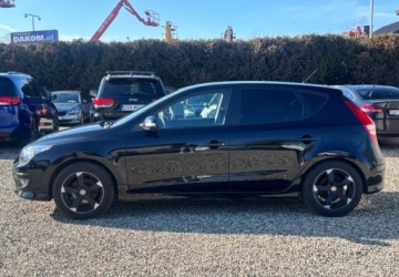 Hyundai i30 I CW Facelifting 1.4 DOHC 109KM 2011 Hyundai i30 Niski Przebieg 1.4 Benzyna 109KM, zdjęcie 1