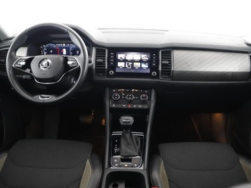 Skoda Kodiaq I SUV Facelifting 2.0 TDI SCR 150KM 2023 Skoda Kodiaq Panorama ! HAK | Tempomat ! Podgrzewa, zdjęcie 5