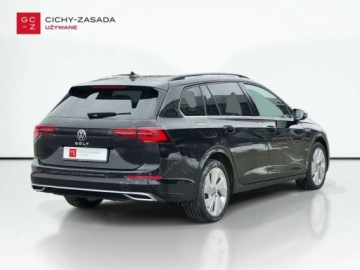 Volkswagen Golf VIII Variant 2.0 TDI 150KM 2021 Volkswagen Golf Variant Martwe poleVirtualFaktura23 Masaz fotela kierowcy, zdjęcie 4