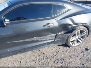 Chevrolet Camaro VI Coupe 3.6 335KM 2018 Chevrolet Camaro 2018 r., 3,6L 1LT 3.6 Benzyna 335KM, zdjęcie 9