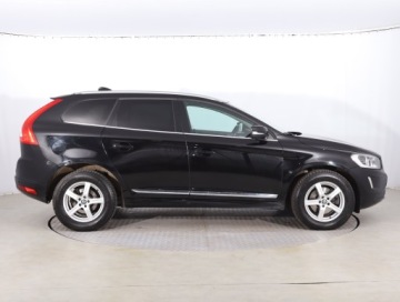 Volvo XC60 I SUV Facelifting 2.0 D3 DRIVE-E 150KM 2016 Volvo XC60 D3, Skóra, Klima, Klimatronic, zdjęcie 5