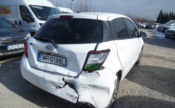 Toyota Yaris III 2016 Toyota Yaris 2016r, 1.3 Benzyna LPG, Uszkodzona. Poobijana. Jezdzi. 1.3, zdjęcie 3