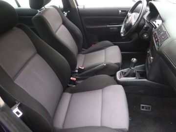 Volkswagen Golf IV Hatchback 1.6 16V 105KM 2002 VW Golf 1.6 16V, GAZ, Klima, Klimatronic,ALU, zdjęcie 8