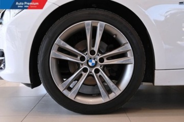 BMW Seria 3 F30-F31-F34 Touring Facelifting 2.0 320i 184KM 2015 BMW Seria 3 320iFotele SportoweSystem Naglosnienia HarmanKardon Surround, zdjęcie 21