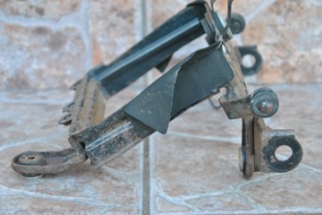 Рамка для крепления лампы Yamaha XT 600 на стойке