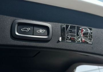 Volvo XC40 Crossover Plug-In 1.5 T5 Plug-in Hybrid 262KM 2020 Volvo XC 40 Harman Navi Kamera FV 23 1.5 Hybryda Plug-in 262KM, zdjęcie 17