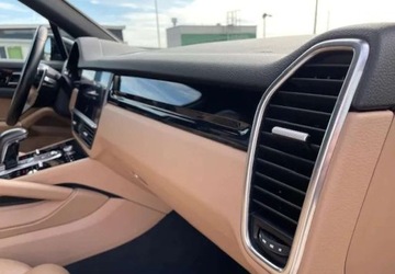 Porsche Cayenne III SUV 3.0 340KM 2020 Porsche Cayenne 3.0 Benzyna 340KM, zdjęcie 35