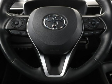 Toyota Corolla XII Hatchback 1.2 Turbo D-4T 116KM 2019 Toyota Corolla klima auto LED kamera, zdjęcie 20