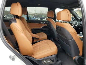 BMW X7 2021 BMW X7 M50I 2021 4.4l 4.4 Benzyna 523KM, zdjęcie 10