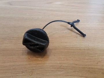 PARTNER 351 КРЫШКА МАСЛЯНОГО ЗАЛИВА