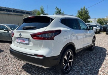 Nissan Qashqai II Crossover Facelifting 1.3 DIG-T 158KM 2021 Nissan Qashqai automat, kamera przod tyl, nawigacja, skory 1.3 Benzyna, zdjęcie 4