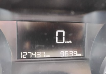 Peugeot 208 I Hatchback 5d Facelifting 1.6 BlueHDi 75KM 2017 Peugeot 208 2017r, Salonowy. 1.6 HDI. Uszkodzony przod. Jezdzi. 1.6 75KM, zdjęcie 11