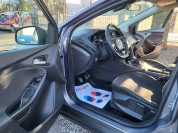 Ford Focus III Hatchback 5d facelifting 1.6 Ti-VCT 125KM 2015 Ford Focus 1.6 125 KM 100% Przebieg Dekra, zdjęcie 12