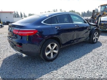 Mercedes GLC C253 2018 Mercedes-Benz GLC 2018 MERCEDES-BENZ GLC 300 COUPE 4MATIC 2.0 Benzyna 241KM, zdjęcie 5