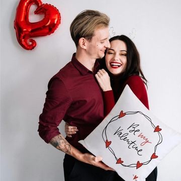 БОЛЬШАЯ НАВУШКА 45 x 45см НАВОЛОЧКА JASIE НА ЖЕНСКИЙ ДЕНЬ ==