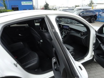 Mercedes GLC C253 Coupe Facelifting 2.0 220d 194KM 2022 Mercedes-Benz GLC GLC Coupe Lift Navi Full Led Skora 4 Matic Alu 18 Kamera, zdjęcie 9