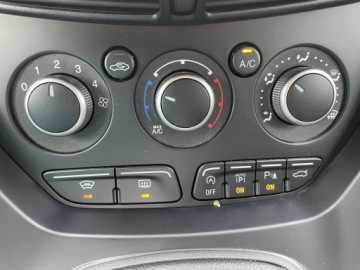 Ford Kuga II SUV 1.5 EcoBoost 150KM 2016 Ford Kuga Bogate wyposażenie 63558km Model 2016, zdjęcie 10