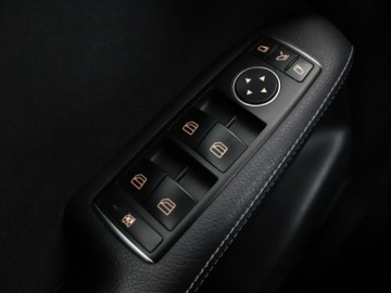 Mercedes Klasa B W246 Sports Tourer Facelifting 1.5 180 d BlueEFFICIENCY Edition 109KM 2017 Mercedes B 180 navi kamera i czujniki parkowania, zdjęcie 34