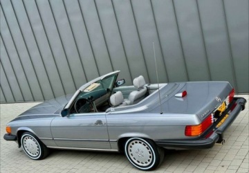 Mercedes SL R107 1987 Mercedes-Benz SL Mercedes-Benz SL 4.9 Benzyna 223KM, zdjęcie 4