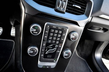 Volvo V40 II Hatchback Facelifting 2.0 D2 120KM 2017 Volvo V40 LiFt Full Led R-Design Digital Alcantara, zdjęcie 23