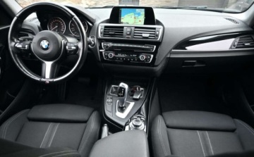 BMW Seria 1 F20-F21 Hatchback 5d Facelifting 2015 118d 150KM 2016 BMW Seria 1 2,0D 150 KM SPORT-LINE Full Led Nawigacja Klimatronik 2.0 150KM, zdjęcie 18