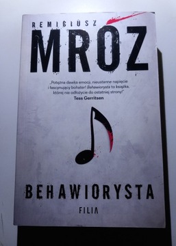 Remigiusz Mróz - Behawiorysta