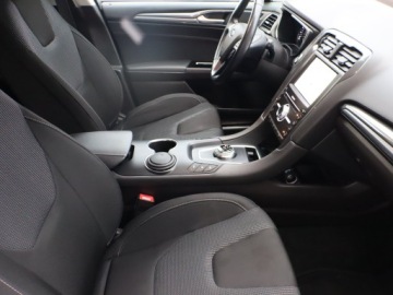 Ford Mondeo V Kombi 2.0 TDCi 150KM 2019 Ford Mondeo 2.0 EcoBlue, Automat, VAT 23%, Navi, zdjęcie 8