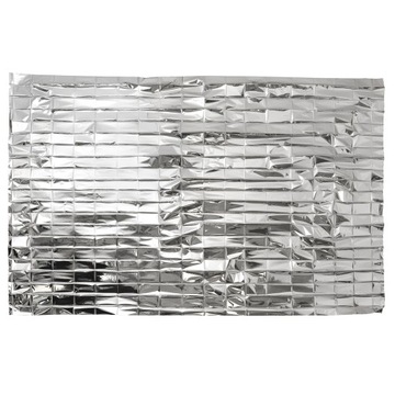 ТЕРМОПЛЕНКА Meteor Silver защищает от солнца, дождя и холода.