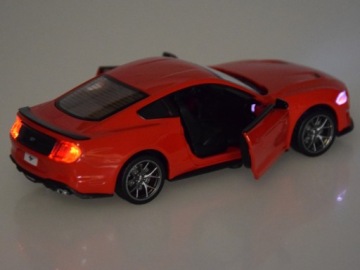 Металлическая модель автомобиля 2018 Ford Mustang GT масштаб 1:34 свет звук ZA4616