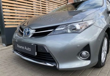 Toyota Auris II Touring Sports Hybrid 135 136KM 2014 Toyota Auris Toyota Auris 1.8 Hybryda 136KM, zdjęcie 11